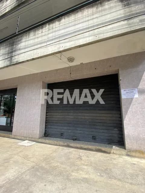 Se Alquila Local comercial en Av. Libertador