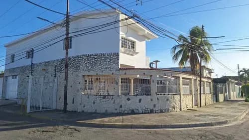 Vendo Quinta Ubicada En Conj. Res. La Fundación Cagua I, Edo. Aragua. /es19
