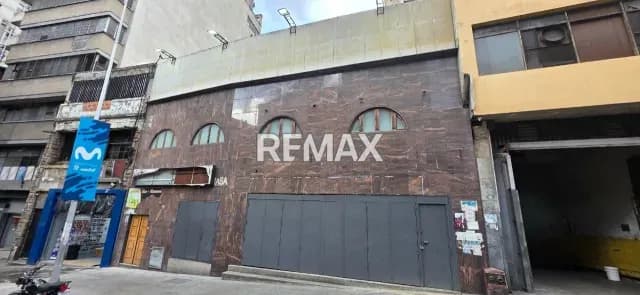 Se Vende Edificio en Plena Avenida Urdaneta