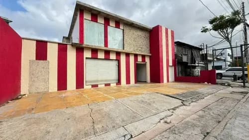 Casa Comercial En Alquiler Para Remodelar A Gusto Ubicada En Urb. El Viñedo Valencia. Julián Acosta 209.