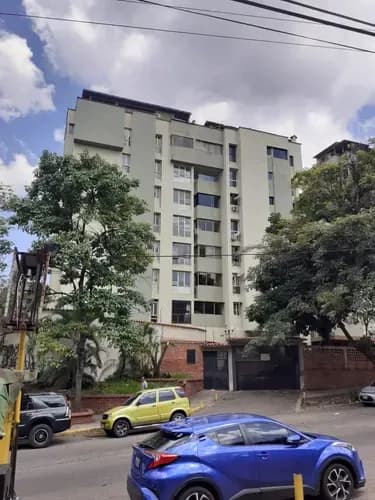 En Venta Amplio Y Estratégico Apartamento Remodelado Piso 06 Resd. Tama Pirineos Al Lado Colegio Don Bosco San Cristóbal Táchira Venezuela Ygn
