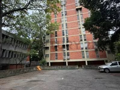 Vive en el Corazón del Oeste: Apartamento en la Calle Principal de Montalbán I