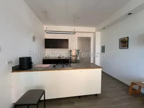 Apartamento Tipo Estudio En Venta En Urb Zapara