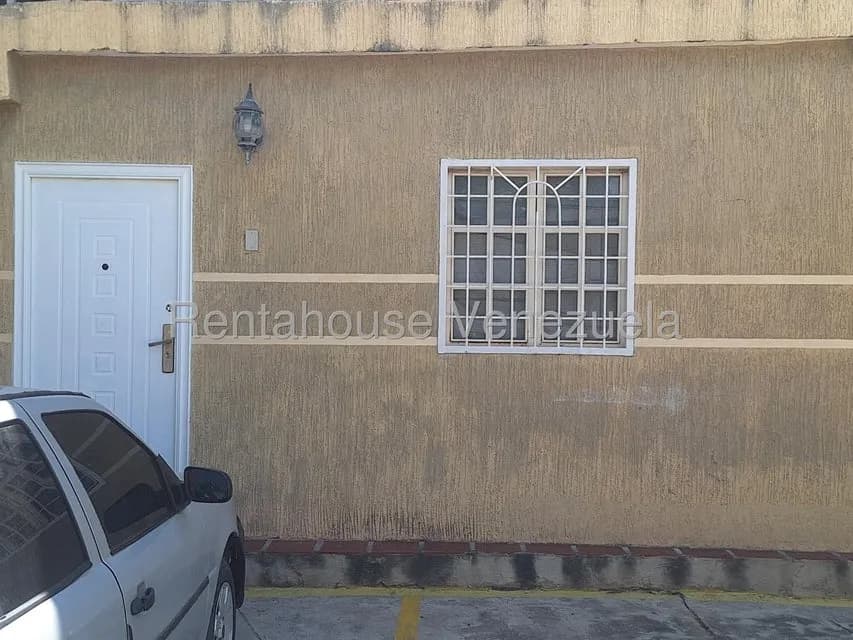 Apartamento (1 Nivel) en Alquiler en Avenida 34, Zulia