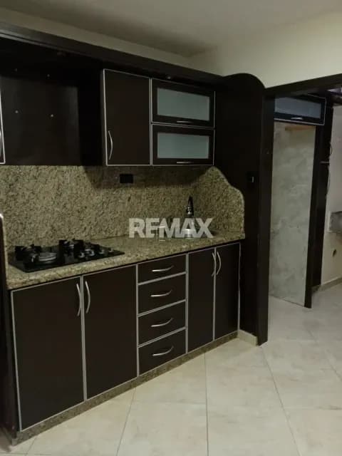 Apartamento en Alquiler. Res el Bosque urb el morro