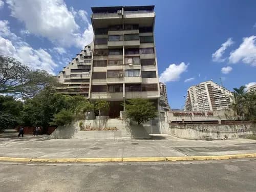 Se Alquila Apto 100m2 2h/ 1b/ 1p. Montalban