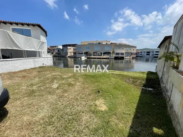SE VENDE PARCELA EN CASAS BOTES A
