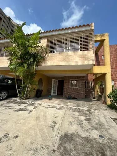 (gb989) En Venta Town House En Mañongo