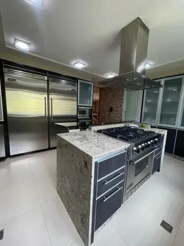 Apartamento En El Parral Residencia Monte Everest Con Planta Electrica Total
