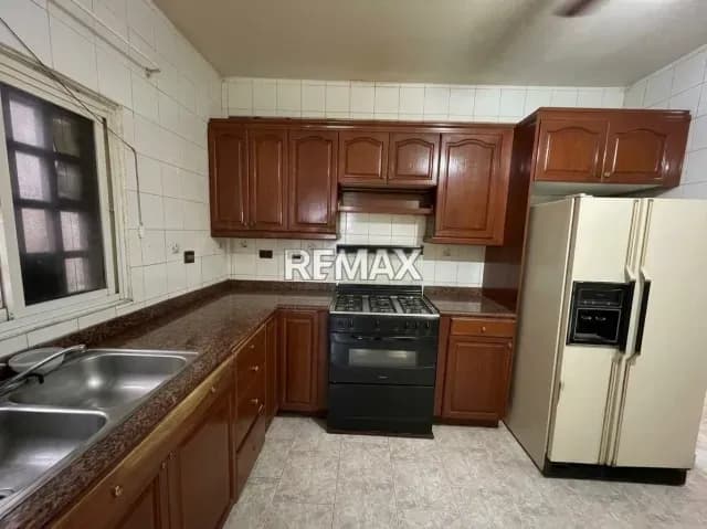 CASA EN VENTA , URB. SANTA IRENE