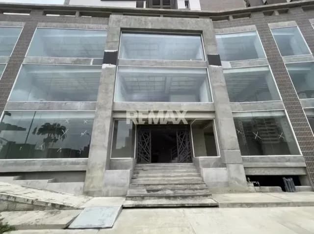 VENDO AREA COMERCIAL EDIFICIO EN ESTE DE BARQUISIMETO