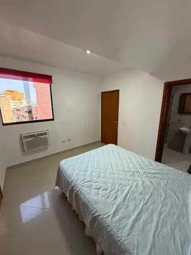 Exclusivo Apartamento En Piso Medio Con Hermosa Vista, Family Room Y Doble Puesto Techado Urbanización El Parral, Residencias Pegaso