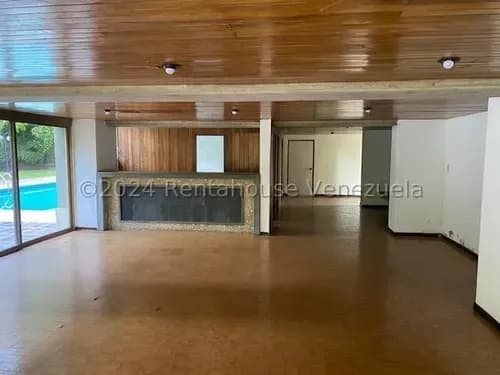 Santa Gertrudis, El Peñón, Caracas, Ref: 175,000 Mls #25-834 (cpf)