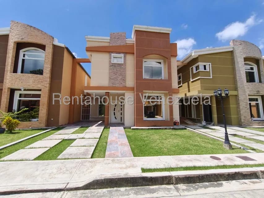 Townhouse (Duplex) en Venta en El Limon, Aragua