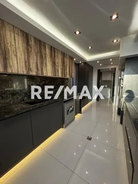Se Alquila Hermoso Penthouse en Urb. Las Chimeneas