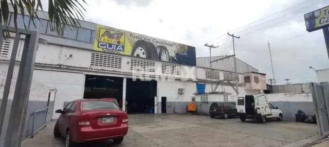 Galpón en venta Parque Comercial Castillito, San Diego