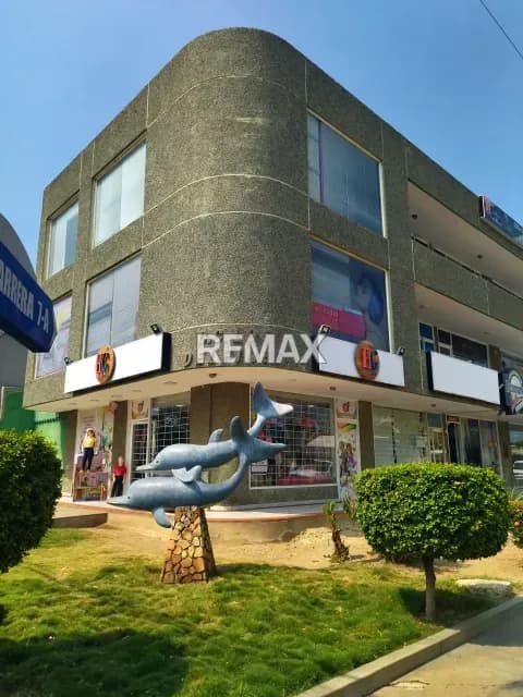 En Alquiler Oficina en Centro COmercila Los Delfines