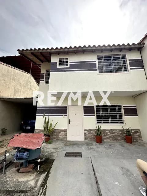 ¡TOWN HOUSE DISPONIBLE EN URBANIZACION VILLA HERMOSA LA MORITA I!