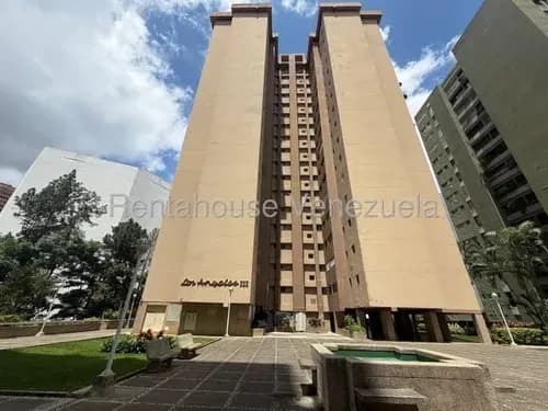 Paseo Vip Vende Espectacular Apartamento Remodelado En La Urb El Cigarral