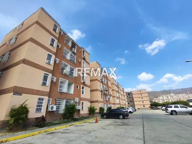 Alquiler de Apartamento en Res. Las Trinitarias