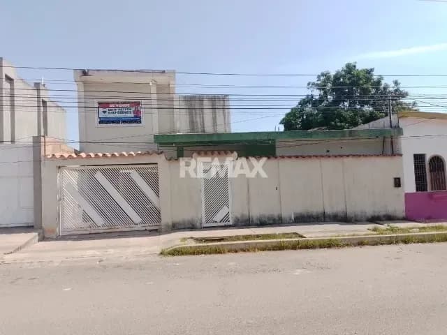En Venta casa sector los Alamos, cerca de las lomas