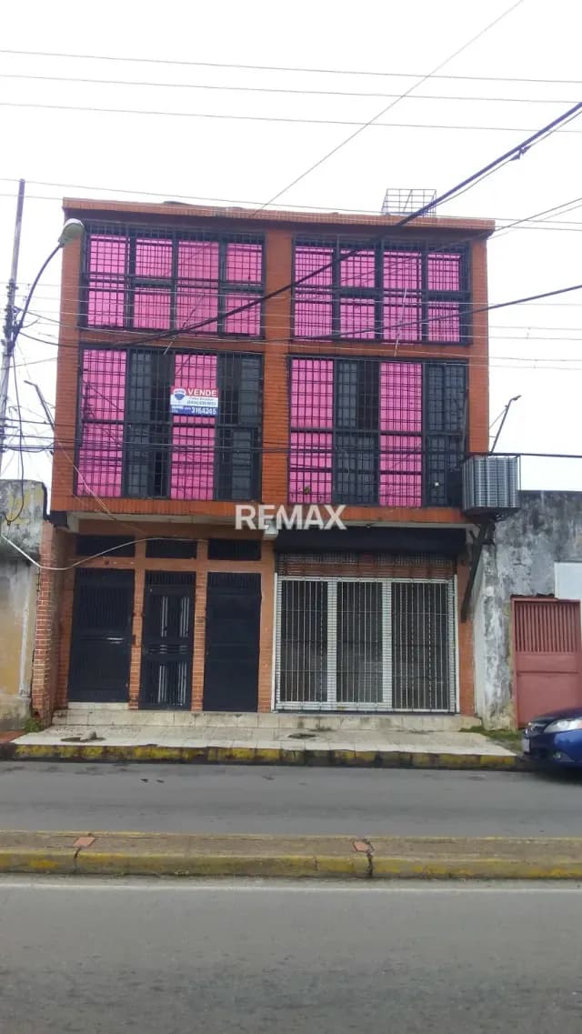 EN VENTA EDIFICIO EN SECTOR CENTRO, AV MIRANDA. MATURÍN-MONAGAS