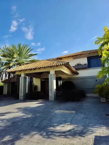 Casa En Las Villas Lecheria. Edo Anzoategui