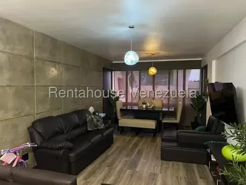 Jean Pavon Tiene Exclusivo Apartamento En Venta En La Urb. El Parque En El Este De Barquisimeto Lara 26-8993