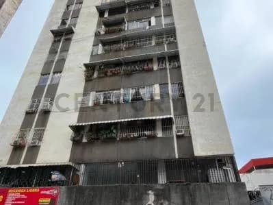 SE VENDE APARTAMENTO EN URB EL PARAISO EDF. MI RANCHO II