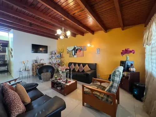 En Alquiler Casa En Naguanagua Sector El Naranjal Amoblada (ar)