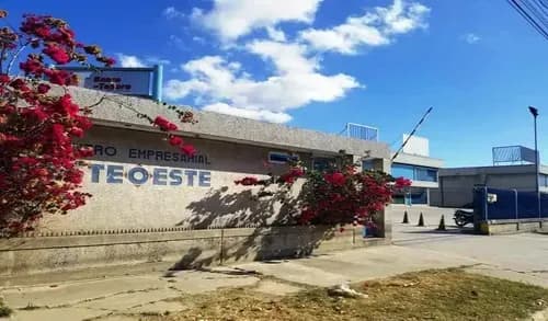 Eglee Suarez Alquila Local En El Centro Profesional Este-oeste, La Quizanda. Pll-355