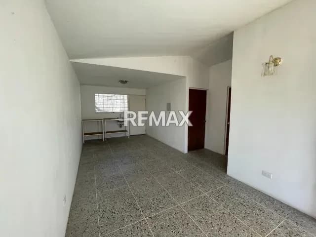 CASA EN ALQUILER