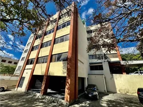 Se Vende Consultorio 194m2 7cubiculos/2b San Bernardino