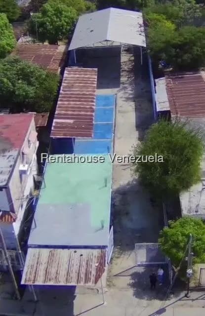 Terreno (Comercial) en Venta en Avenida 32, Zulia
