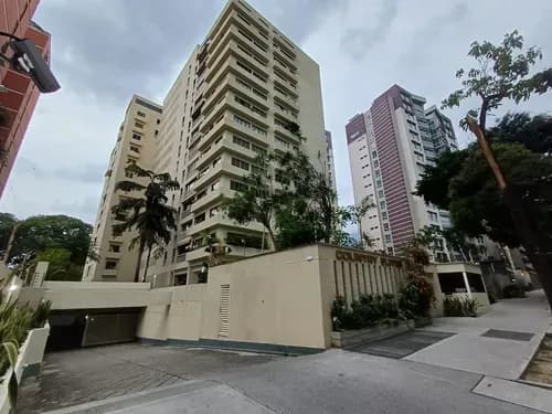 Apartamento En Alquiler En Campo Alegre 26-20290 Linda S