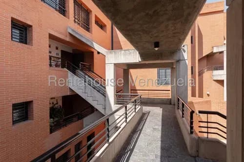 Twonhouse En Venta Lomas De La Trinidad Mls# 26-17885 Elsy Machado