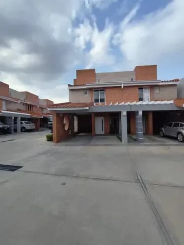 Town Houses En Venta 6 Meses De Financiamiento Valles De Camoruco