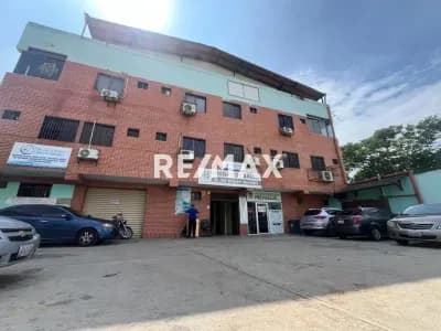Consultorio Medico en Alquiler calle 47 entre Carreras 12 y 13 Zona Oeste - Barquisimeto