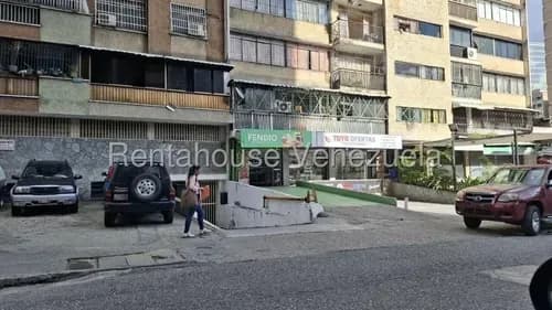 Local En Av. Principal De Los Ruices 26-19805