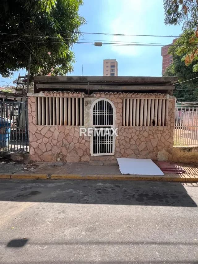 CASA EN VALLE FRIO, PARROQUIA SANTA LUCIA, MARACAIBO.