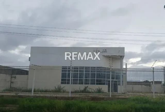 En Alquiler Local en Excelente Zona de la Ciudad de Coro