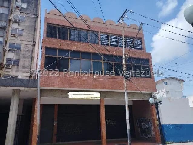 Comercial (Edificio) en Venta en Centro, Lara