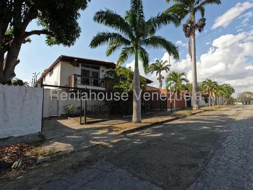 Casa (Multipes Niveles) en Venta en Santa Elena, Lara