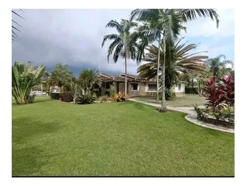 Casa De Lujo, Con Anexos, Piscina, Urb Safari Country Carabobo. Mv