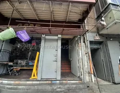Local En Alquiler. En Antimano. Mls #25-1563. Ch.