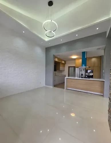 En Venta Casa En Urb. Trigal Norte Valencia Carabobo Remodelada A Estrenar Calle Cerrada Yd