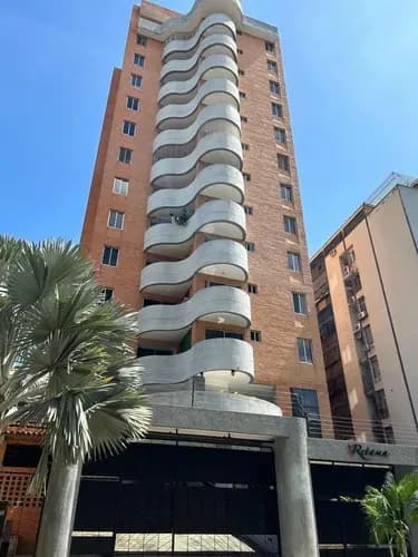 Hermanas Mota Venden Apartamento En Sabana Larga