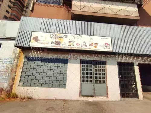Local Comercial En La Avennida Bolivar Oeste De Maracay Cerca De La Avenida Ayacucho 25-15425 Holder
