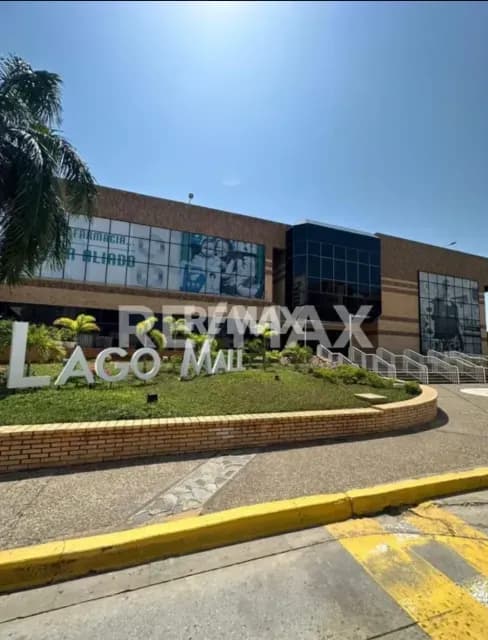 LOCAL COMERCIAL EN VENTA LAGO MALL MARACAIBO