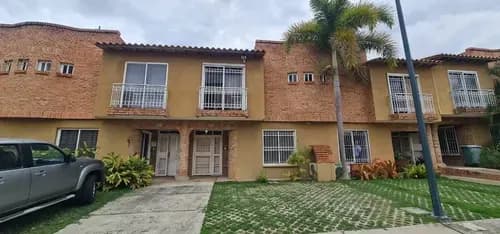 Town House En Conjunto Cerrado El Rincon Naguanagua